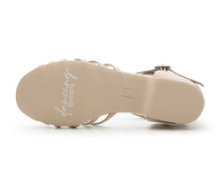 DQ02 flache Tanzschuhe aus beigem Wildleder von Dancing Queens, Sohle mit weißem Schriftzug.