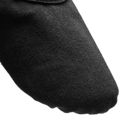 Nahaufnahme von Rumpfs 1006 Elastico Ballettschläppchen in Schwarz mit Chromledersohle auf weißem Hintergrund.