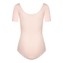 Der Rumpf R3100 Kurzarm-Body in Pink verfügt über einen U-Ausschnitt und ein angenehmes Tragegefühl auf weißem Hintergrund.