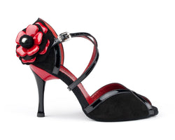PD501 TANGO von Portdance: Schwarzer Nobuck/Lack-Stiletto mit roten Akzenten und abnehmbarer Blume, ideal zum Tangotanzen.