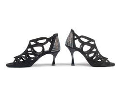 Die Tanzschuhe-Sandalen PD814 von Portdance aus schwarzem Nubukleder verfügen über eine Seitenprofilansicht mit Ausschnitt und Strasssteindetails.