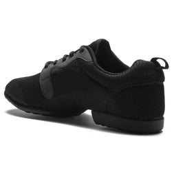 Rumpf 1510 Mojo Sneaker in Schwarz, strukturiert und geschnürt, von hinten auf weißem Hintergrund betrachtet.
