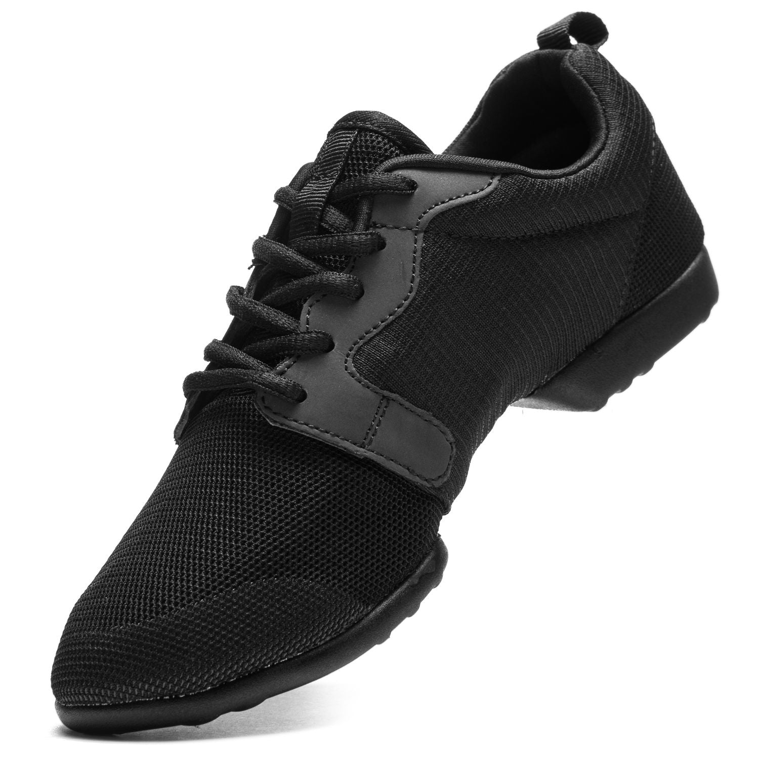 Rumpf 1510 Mojo Sneaker in Schwarz, Mesh-Gewebe, schwarze Schnürsenkel, seitlich/vorne abgewinkelt auf weißem Hintergrund.